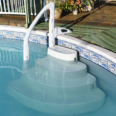 Majestique 4 step removable pool steps 