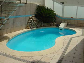 Taormina 800 polyester shell pool