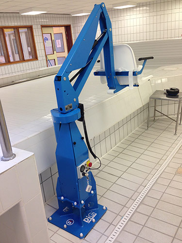 F100M, static pool lift for disabled access