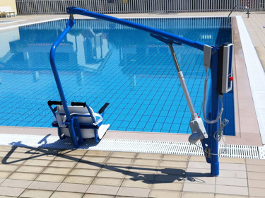 F145B detachable chair lift in use with inground pool