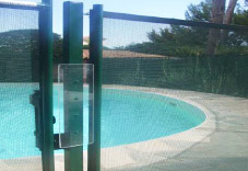 Plexiglass protection on EASY gate