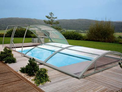 Modulabri low pool enclosure showing 2 open modules