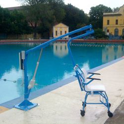 F145B detachable chair lift for disabled pool access