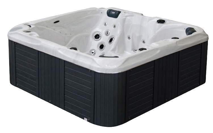 Quantum 5 person spa