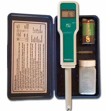 digital pH tester